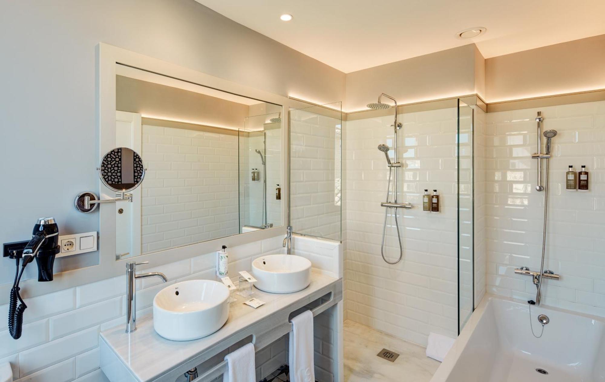 Sercotel Granada Suites Eksteriør bilde